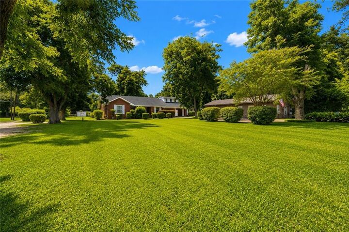 Property Photo: 6142 Masonic Drive LA 71301