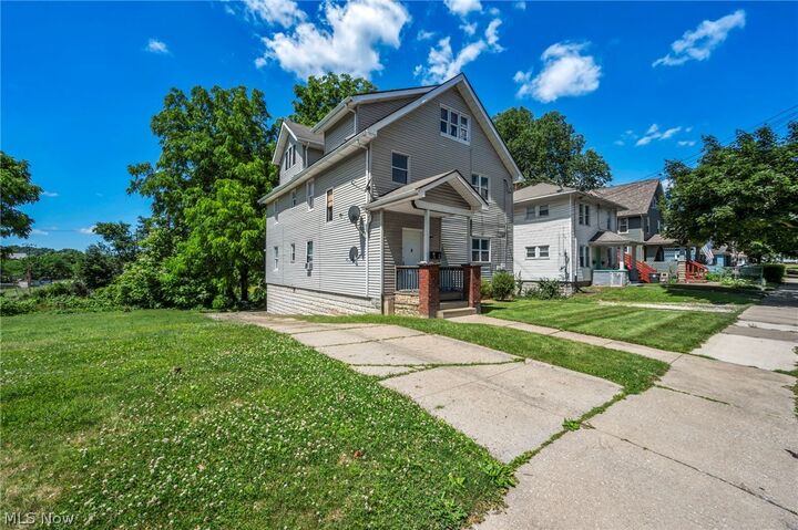 Property Photo:  1288 Pondview Avenue  OH 44305 