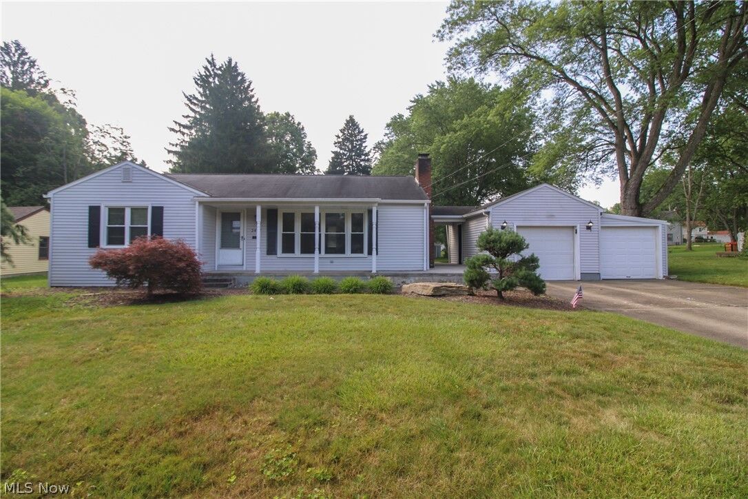 Property Photo: 2497 Rosewae Drive OH 44511