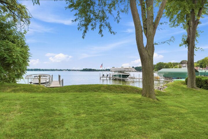 Property Photo:  4909 Three Points Boulevard  MN 55364 
