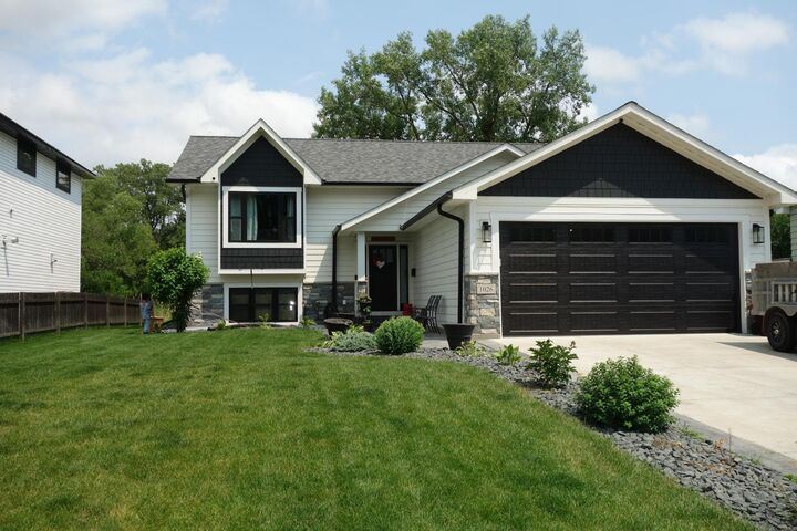 Property Photo: 1026 Carrie Street MN 55118