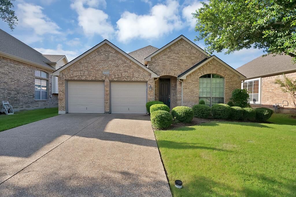 Property Photo:  2743 Waterway Drive  TX 75054 