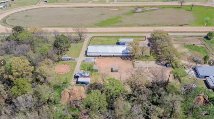 Property Photo: 269 Hurricane Bluff Drive LA 71006