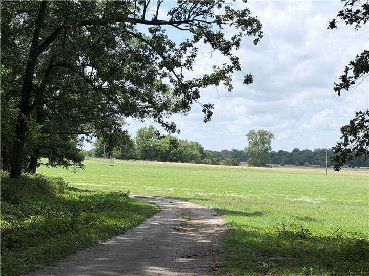 Property Photo: 9851 N Hwy 43 AR 72747