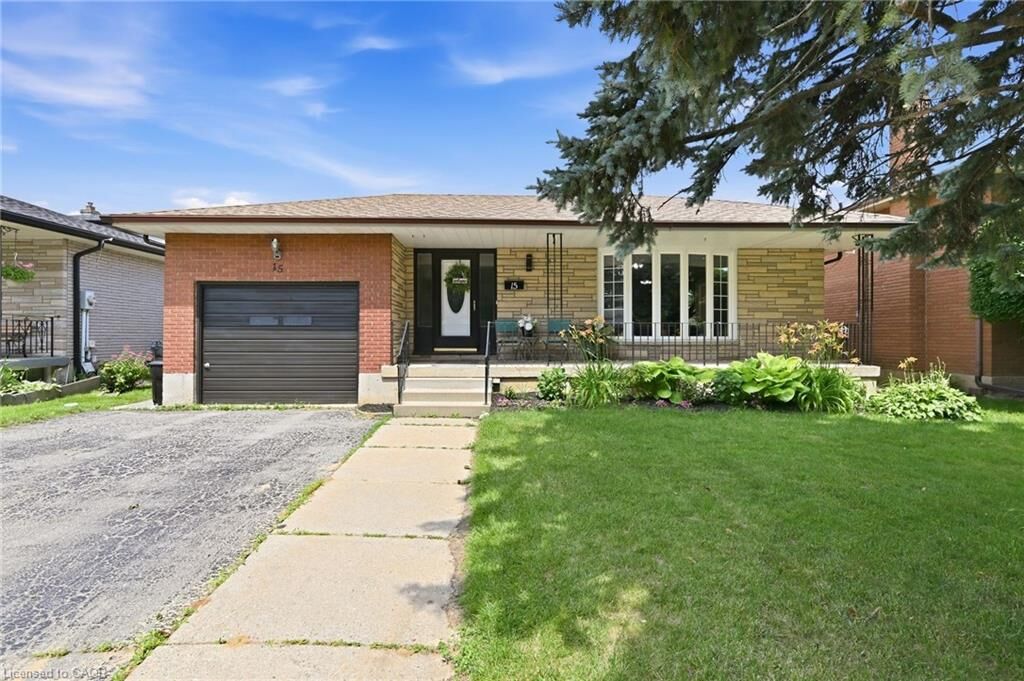 Property Photo:  15 Edgar Drive  ON N3R 6X7 