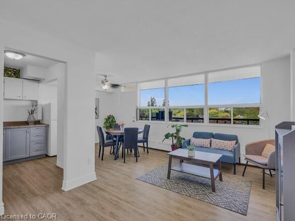 Property Photo: 15 Nicklaus Drive 512 ON L8K 5L5