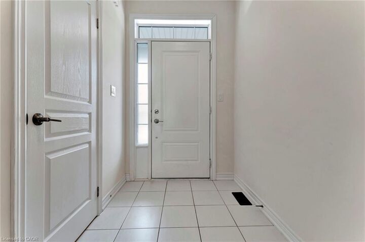 Property Photo:  1890 Rymal Road E 176  ON L0R 1P0 