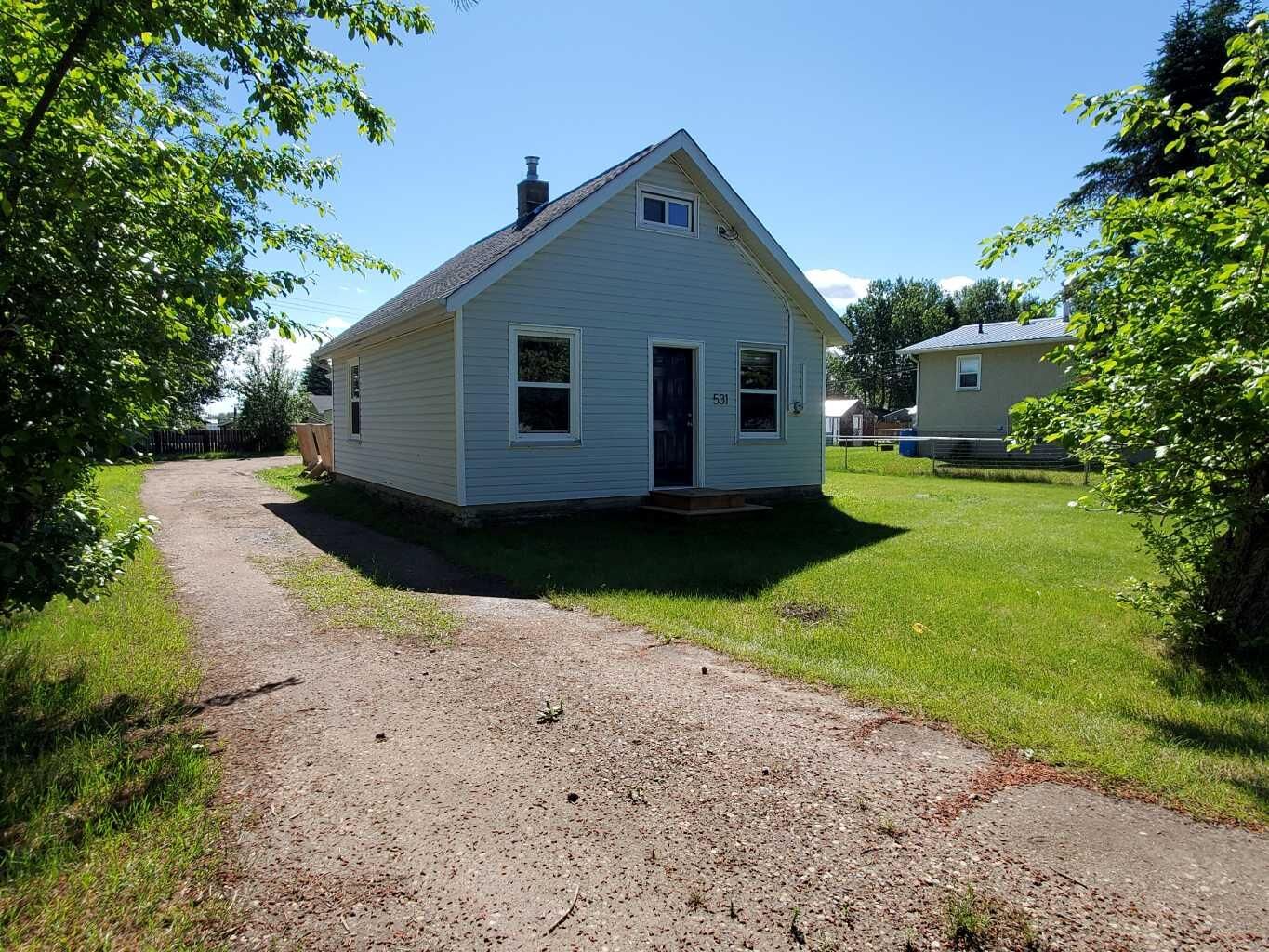 Property Photo:  531 65 Street  AB T7E 1M2 