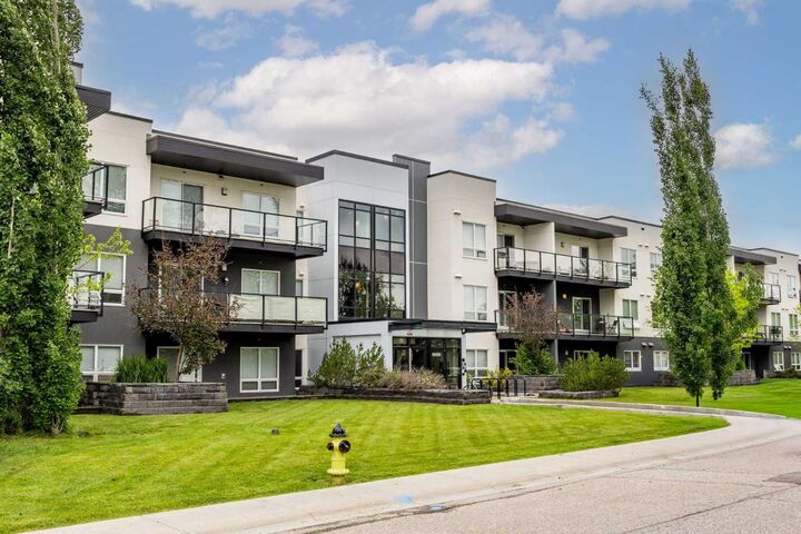 Property Photo: 15233 1 Street SE 318 AB T2X 0X5