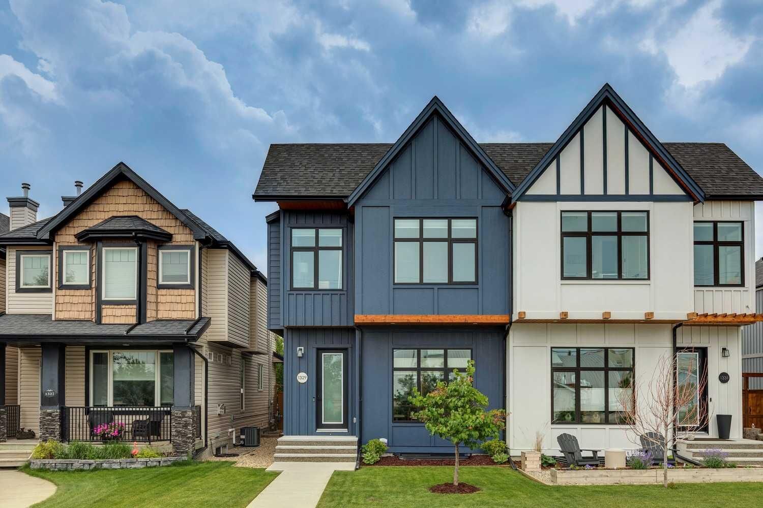 Property Photo:  1329 Regal Crescent NE  AB T2E 5H4 