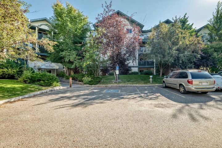 Property Photo: 21 Dover Point SE 105 AB T2B 3J8