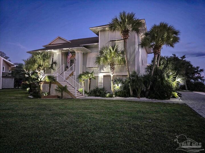 Property Photo:  7813 Petersen Pt Rd  FL 32583 