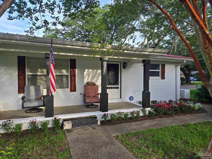 Property Photo: 1407 John Carroll Dr FL 32504