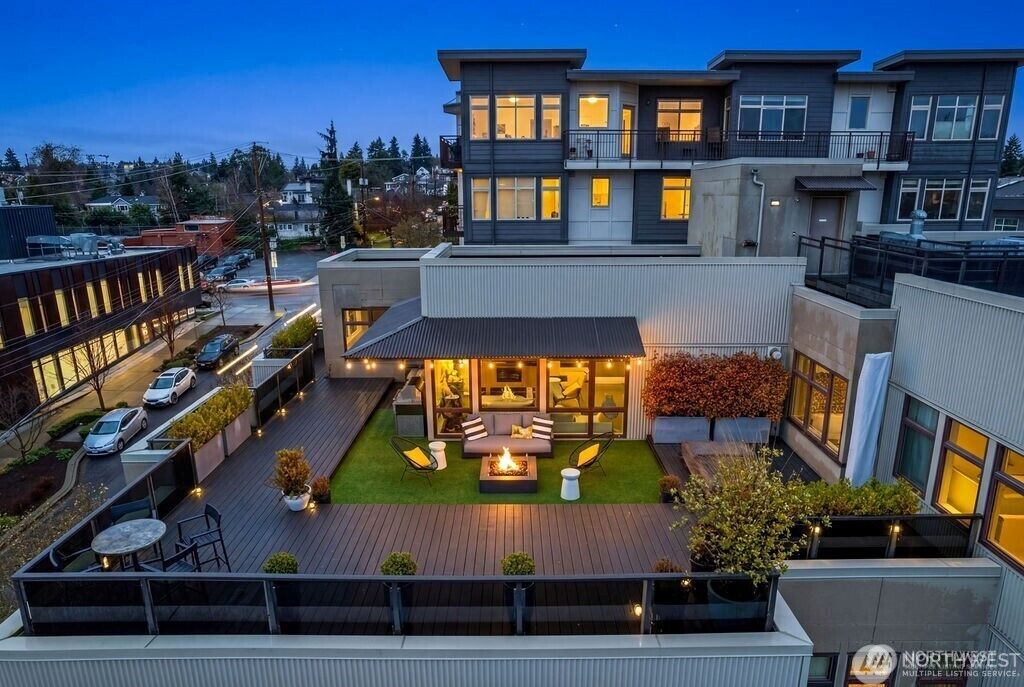Property Photo:  1760 N Nothlake Way 521  WA 98103 