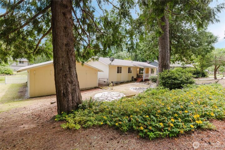 Property Photo: 4014 Silver Lane NW WA 98312