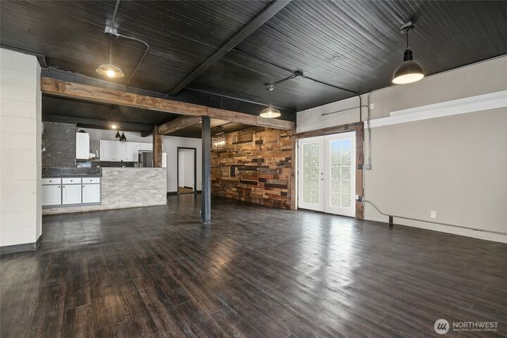 Property Photo: 5128 Fobes Road WA 98290