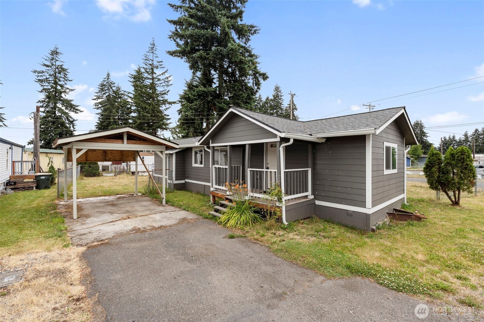 Property Photo:  6411  201st Avenue SW 21  WA 98531 