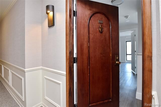 Property Photo:  211 E Merrill Street 409  MI 48009 