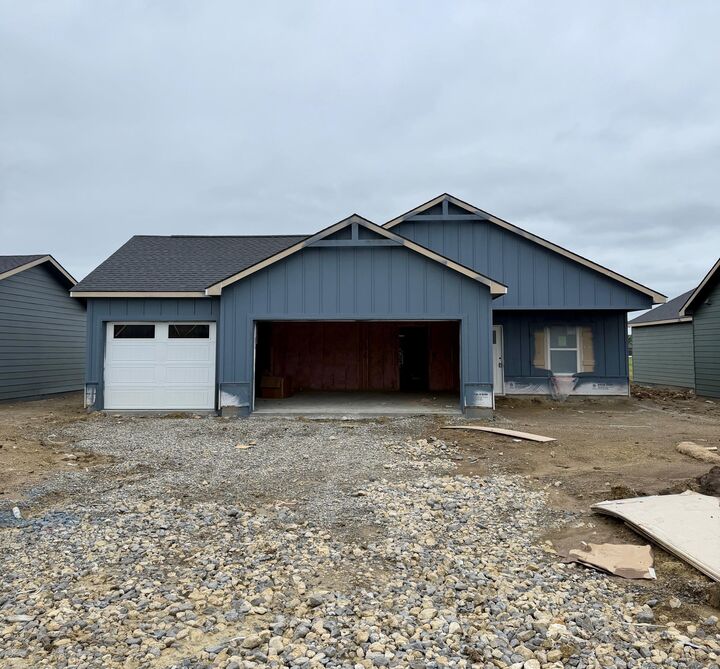 Property Photo:  313 N Woodstone  KS 67037-7820 