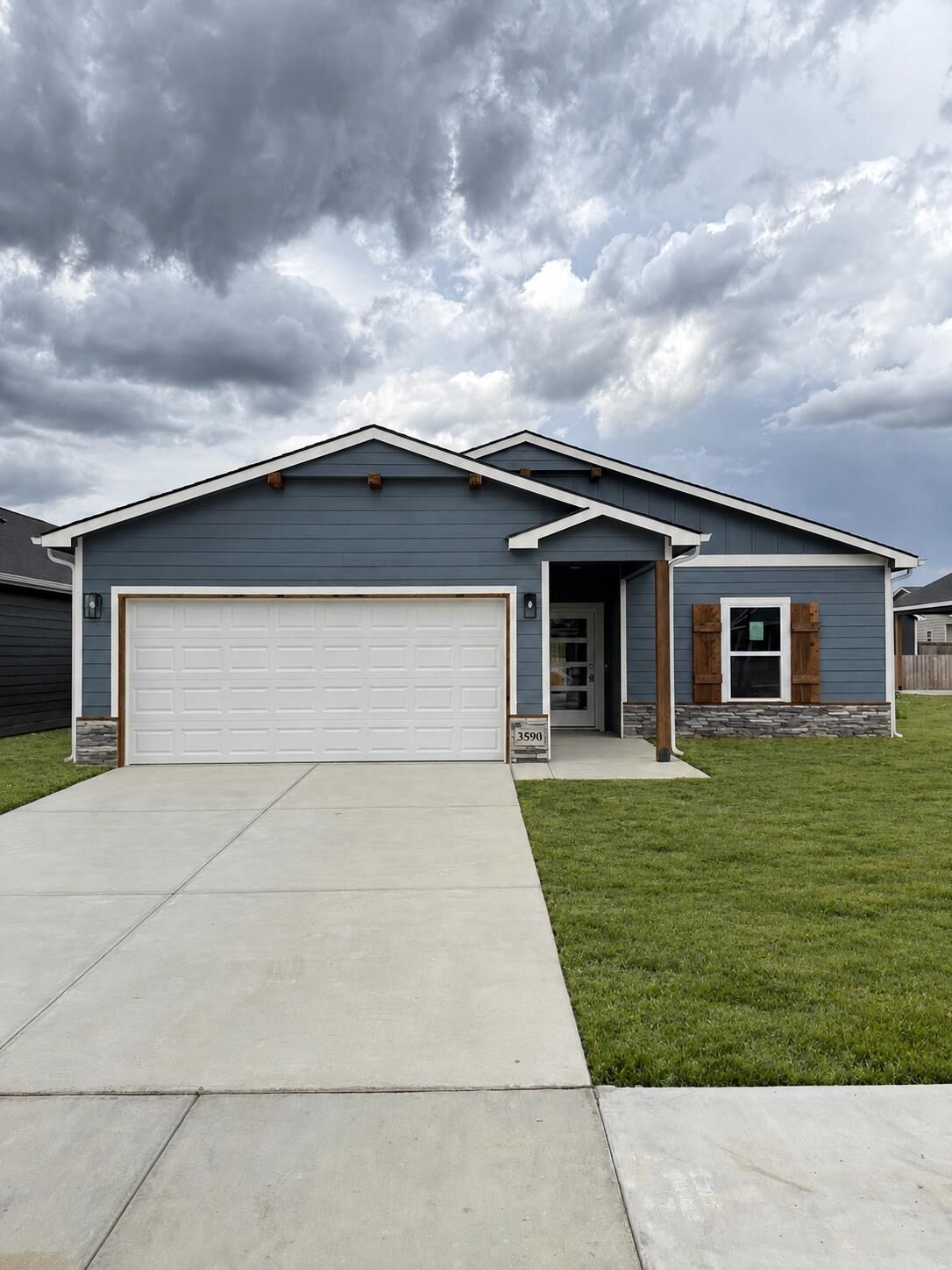 Property Photo: 3590 E Bearsden St KS 67037-7820