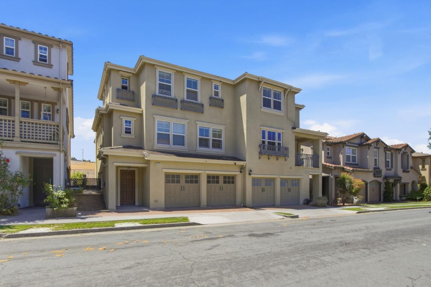 Property Photo: 2400 Plateau Drive CA 95125