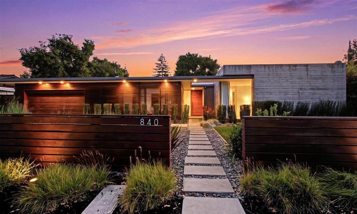Property Photo: 840 Los Altos Avenue CA 94022