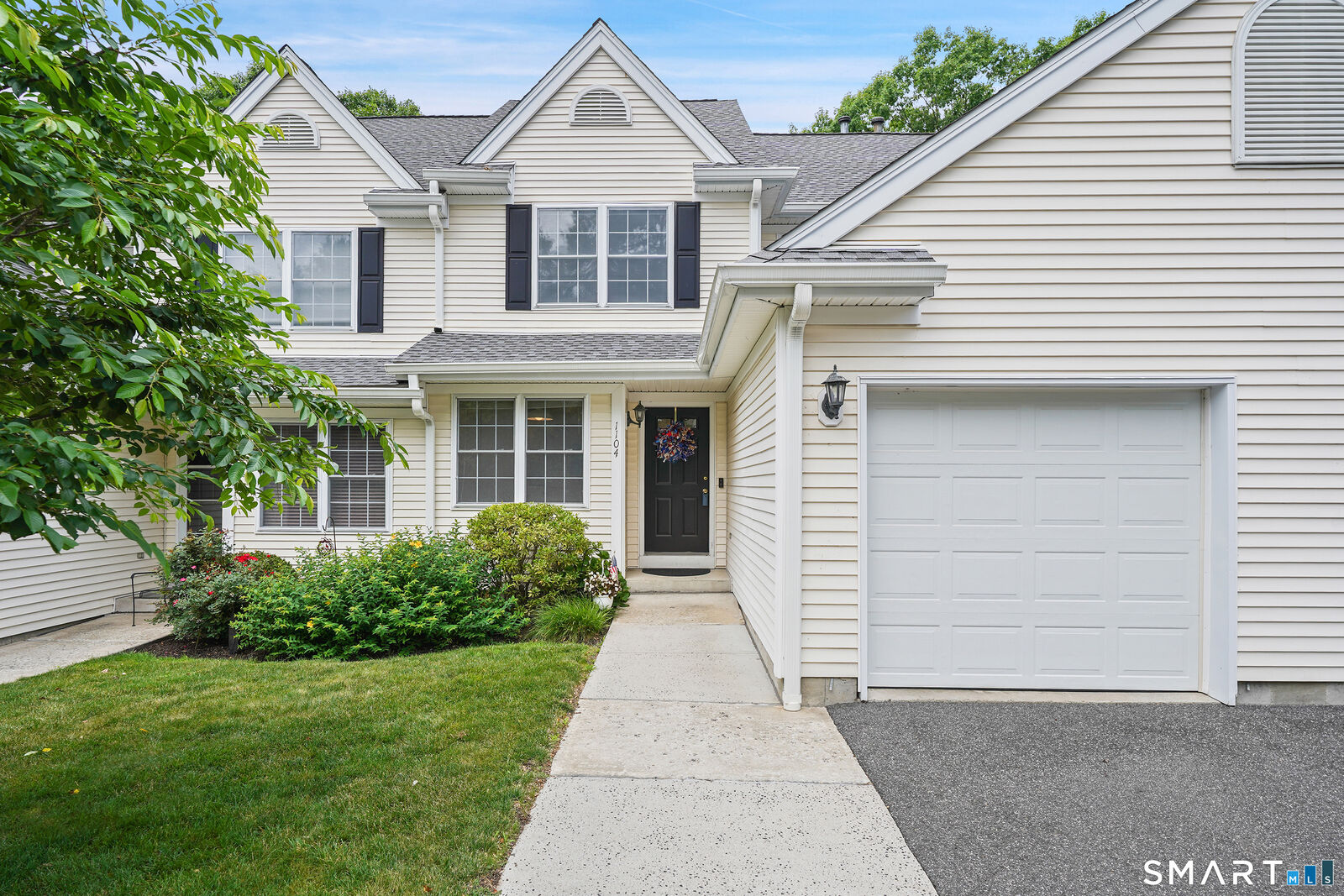 Property Photo: 1104 Bradford Drive 1104 CT 06811