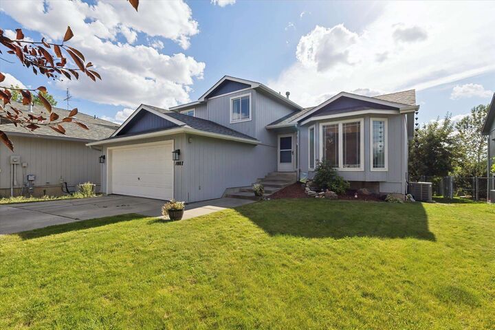 Property Photo:  1007 Stanley St  WA 99022 