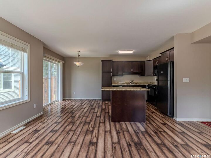 Property Photo:  615 Lynd Crescent 214  SK S7T 0G8 