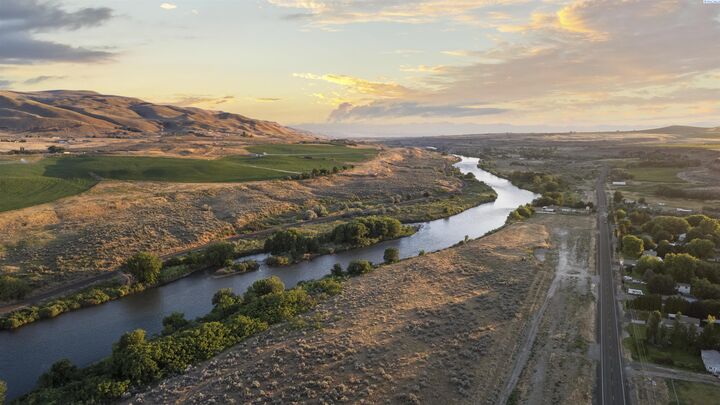 Property Photo:  16457 W Old Inland Empire Hwy Lot 9  WA 99320 