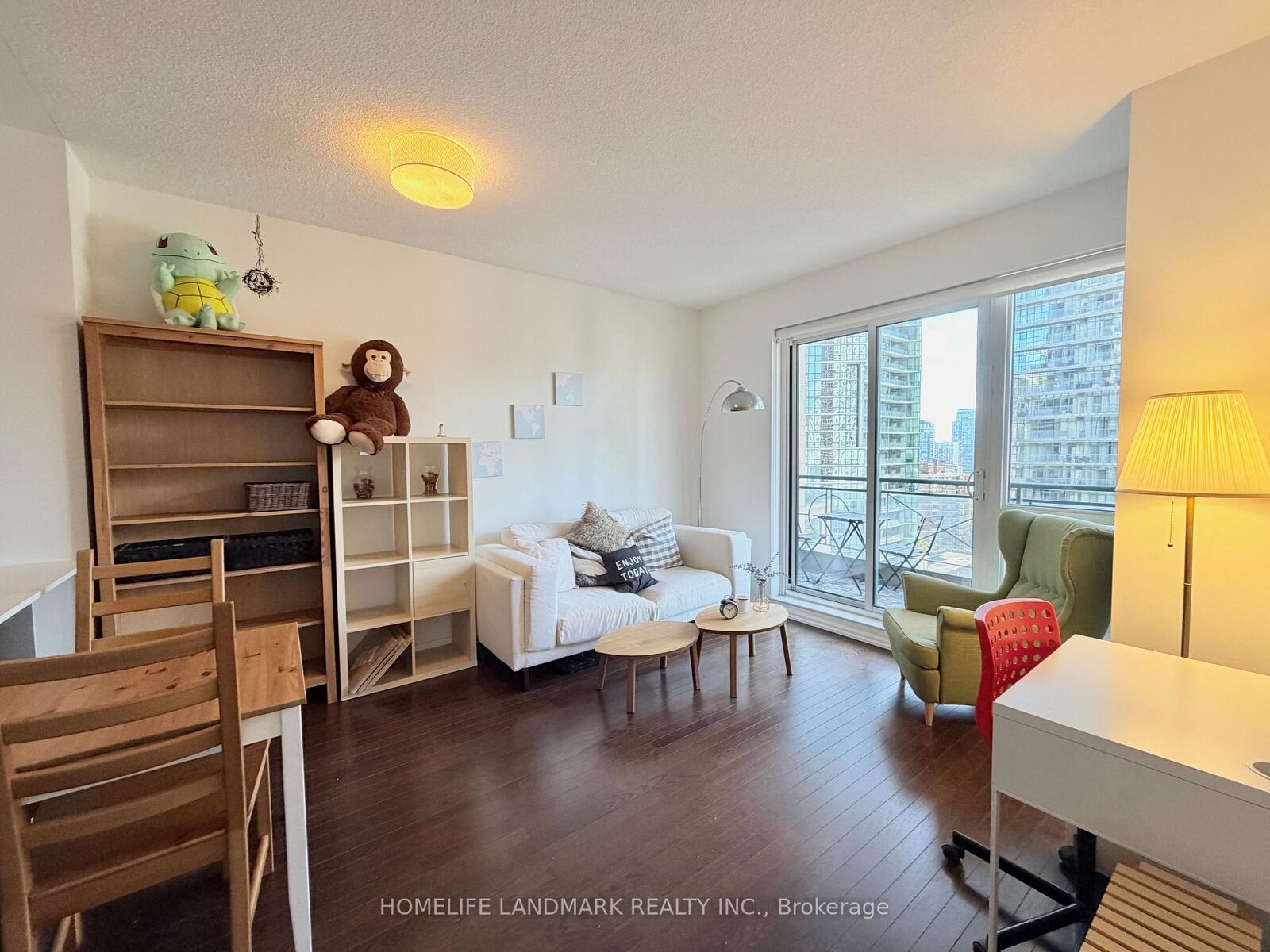 Property Photo: 35 Hayden Street 1405 ON M4Y 3C3