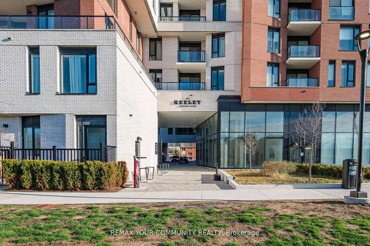 Property Photo: 3100 Keele Street 614 ON M3M 0E1