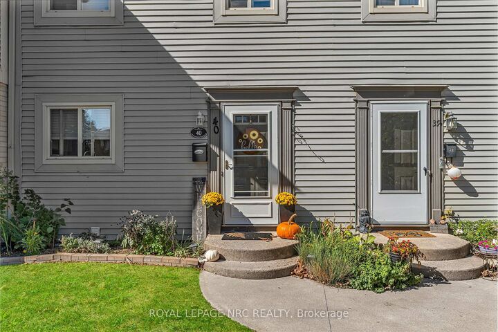 Property Photo: 65 Dorchester Boulevard 40 ON L2M 7T1