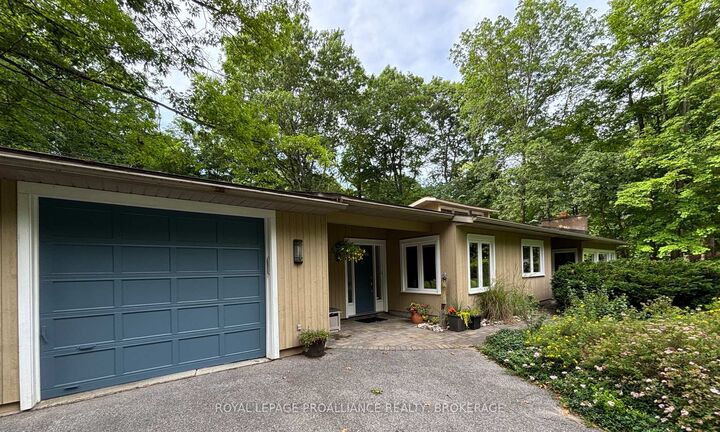 Property Photo: 27 Riverside Drive ON K7L 4V1
