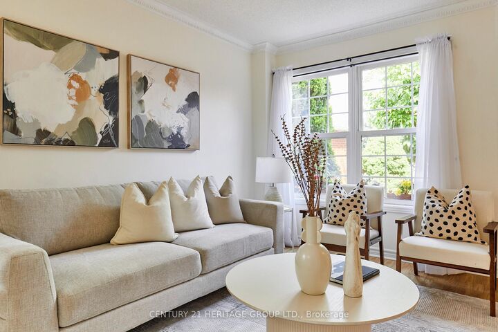 Property Photo:  20 Old Colony Drive  ON L1R 2A3 