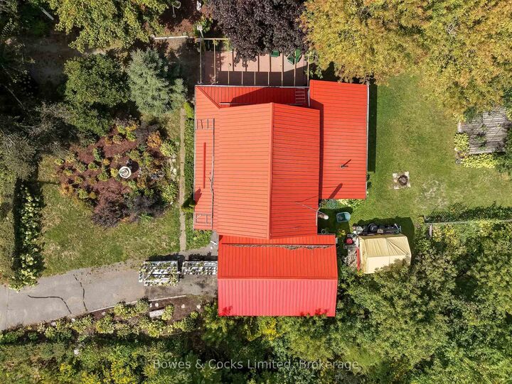 Property Photo: 40 Victoria Street ON K0L 2V0