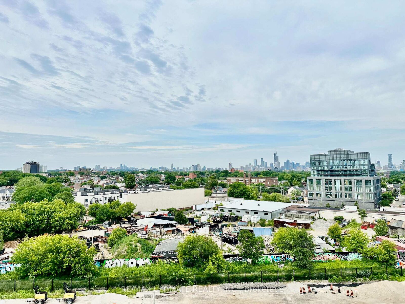 Property Photo: 57 Brock Avenue 704 ON M6K 0H3