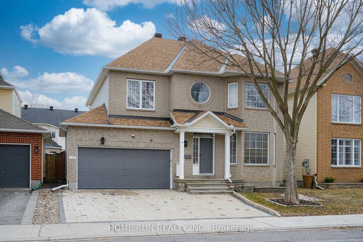 Property Photo:  10 Pavona Street  ON K2G 6T2 