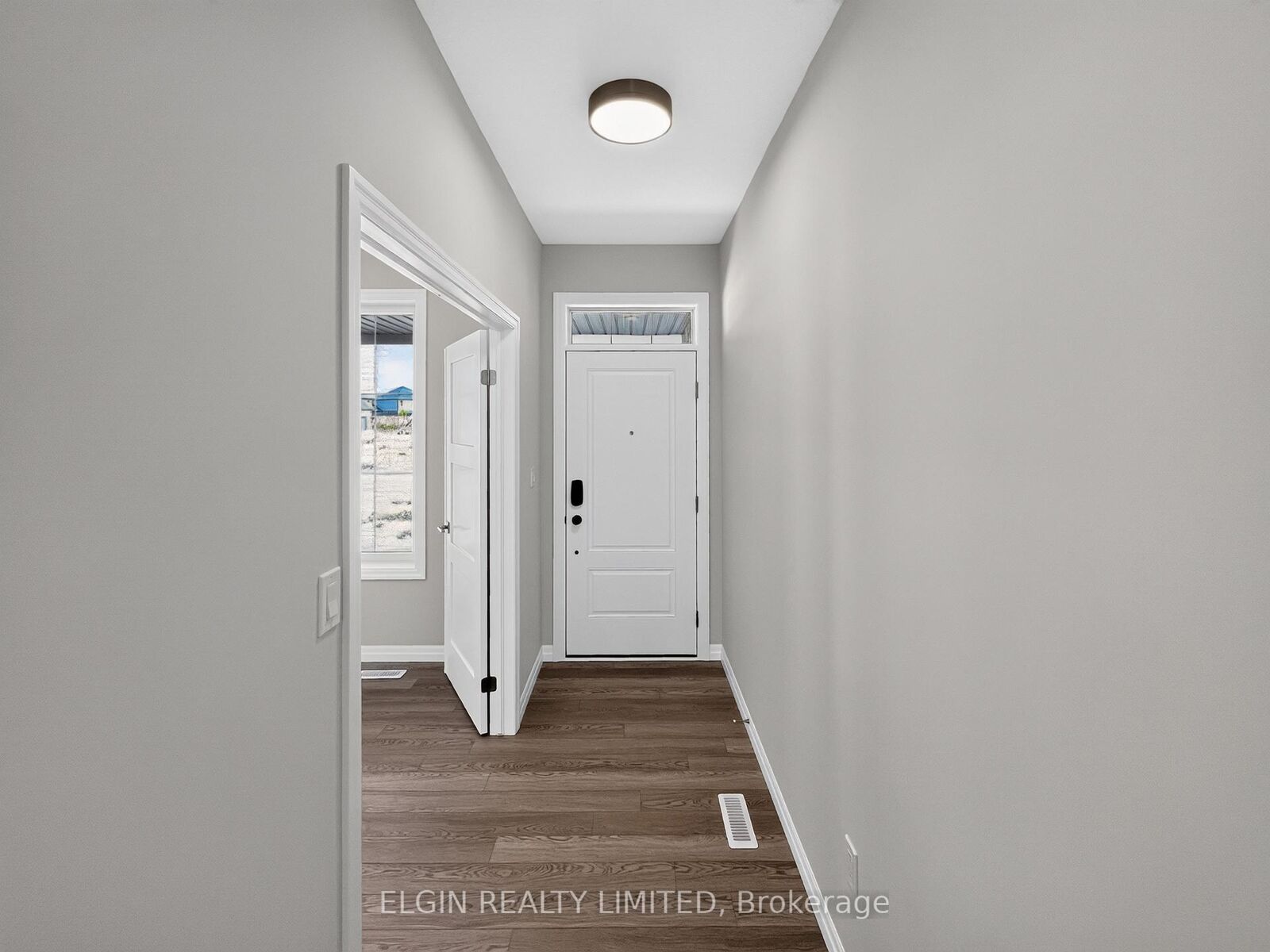 Property Photo: 5 Columbus Court ON N5P 0E5