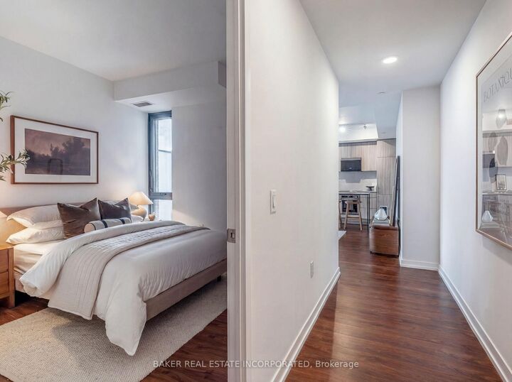 Property Photo:  251 Masonry Way 201  ON L5H 0B3 
