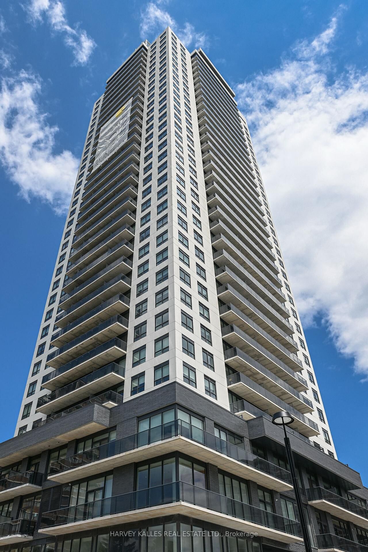 Property Photo:  100 Eastdale Avenue 1110  ON M4C 5A1 