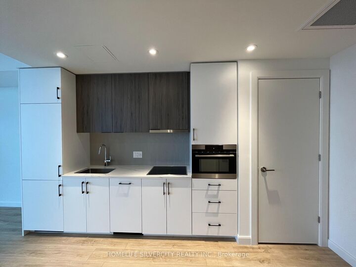 Property Photo: 741 King Street 609 ON N2G 1E5