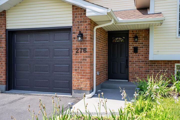 Property Photo:  276 Northwoods Crescent  ON K6H 7K3 