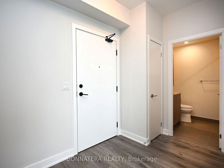 Photo de la propriété:  430 Square One Drive 1602  ON L5B 0L6 