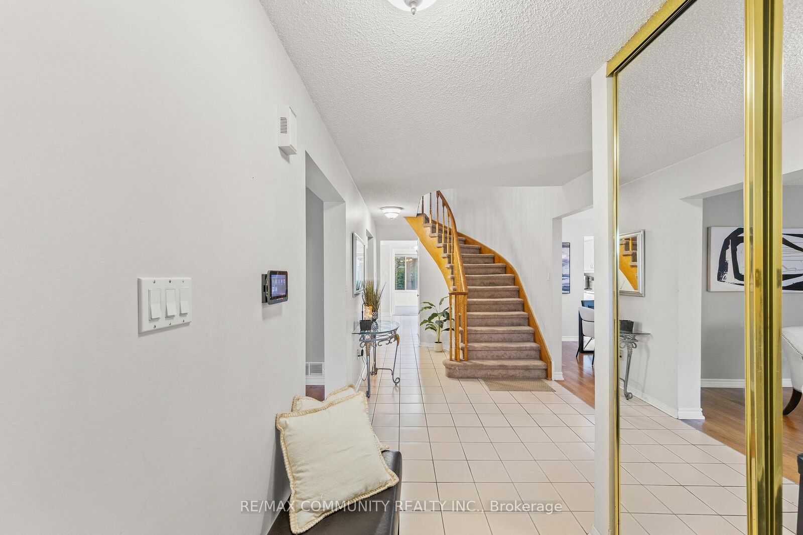 Property Photo:  5 Plowman Drive  ON L1S 6R7 