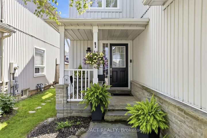 Property Photo:  31 Shipley Avenue  ON L1B 1M7 
