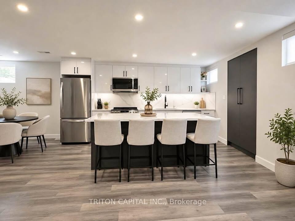 Property Photo:  2 Morning Sparrow Drive  ON L4H 5A6 