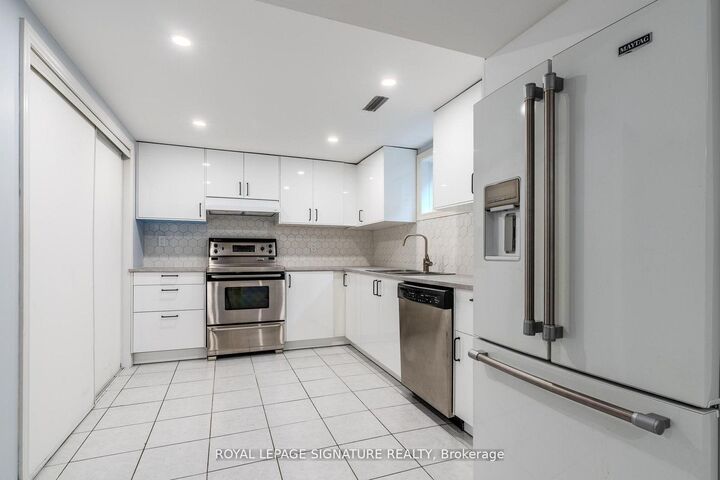 Photo de la propriété:  6 Robert Street  ON L3R 8Z3 