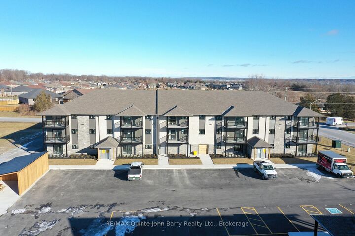 110-10 Hillside Meadow Drive — photo 1