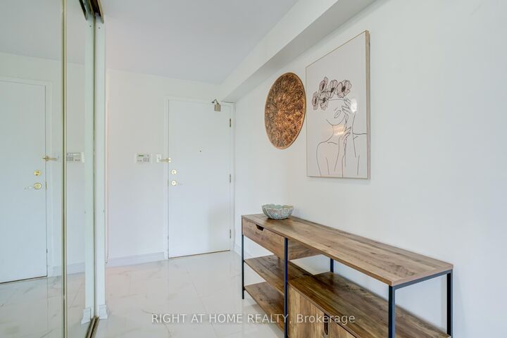 Property Photo: 1101 Steeles Avenue W 411 ON M2R 3W5